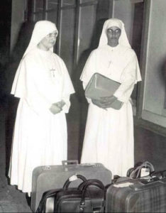 r. Theresa Pathickal e sr. Maddalena Piroddda